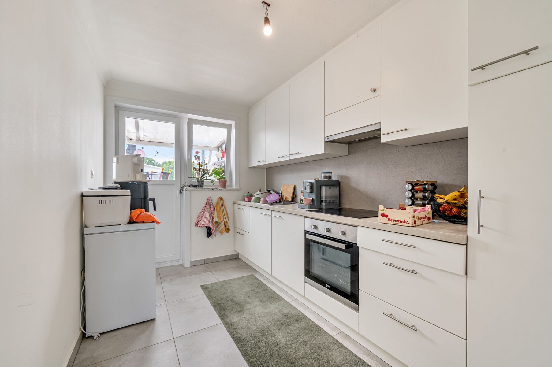 Gerenoveerd appartement met 1 slaapkamer en terras foto {{pictureIndex}}