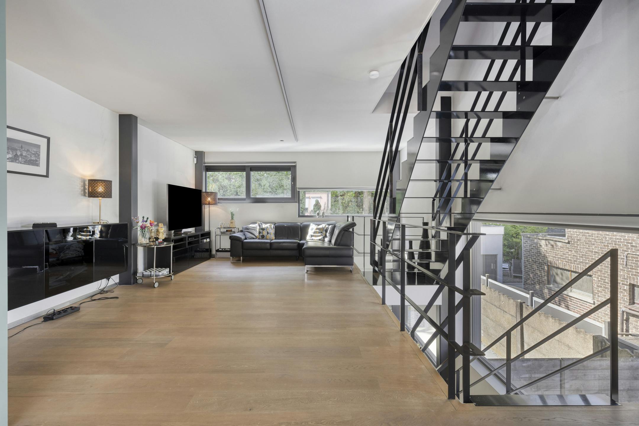 Unieke architecturale parel met moderne uitstraling foto 12