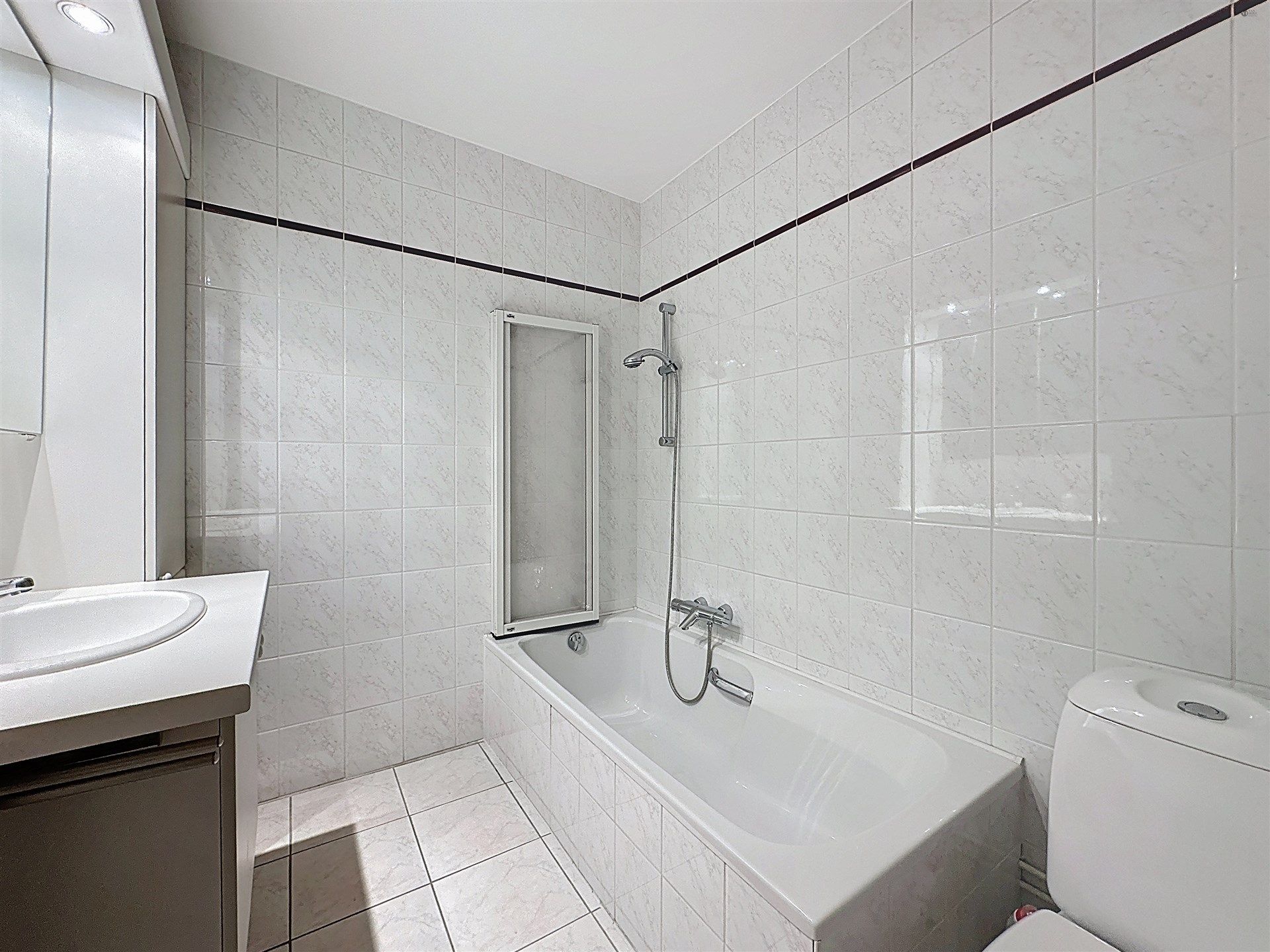 Ruim en lichtrijk 3 slpk appartement met een fantastisch uitzicht foto 13