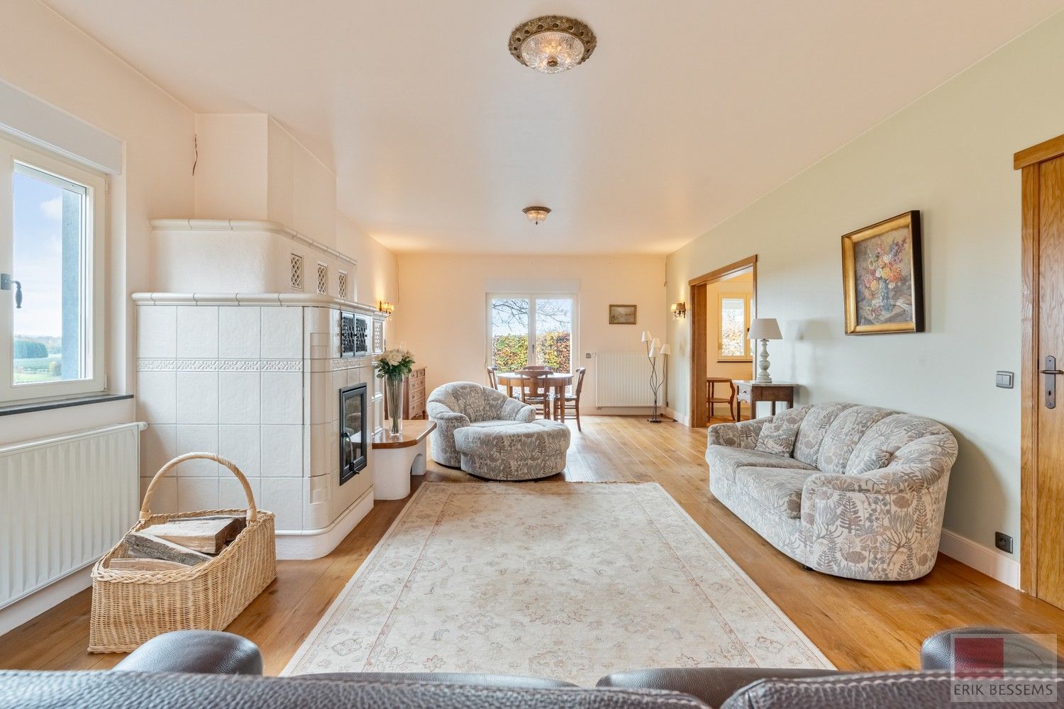 Landhuis met vrij uitzicht,  5 slaapkamers, 2 badkamers, woonkamer, eetkamer/keuken. Woonopp. 277m2 gebruiksopp. 441m2, Perceelopp. 4170m2 foto 5