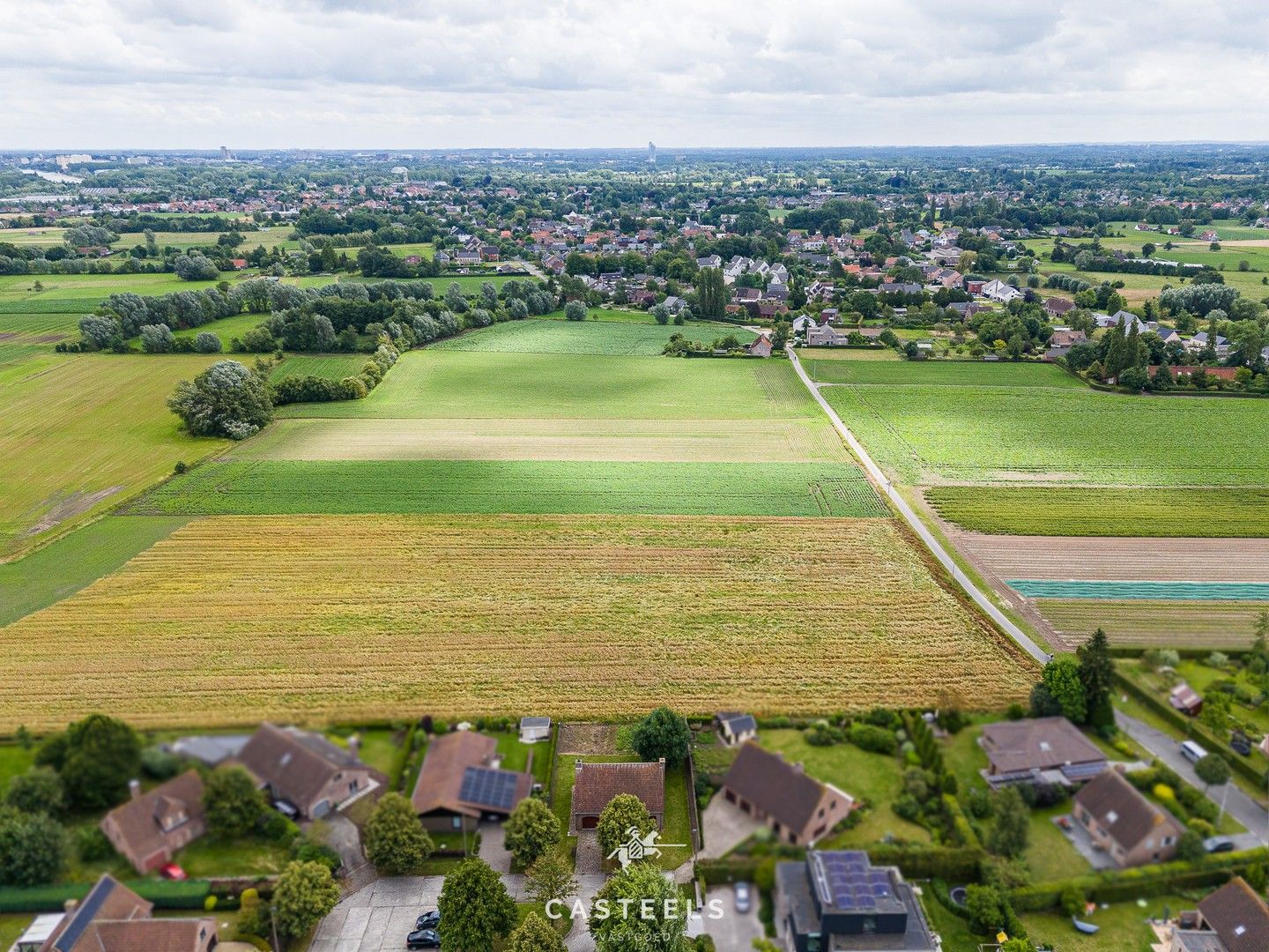 Statige woning in een rustige, doodlopende straat te koop foto 3