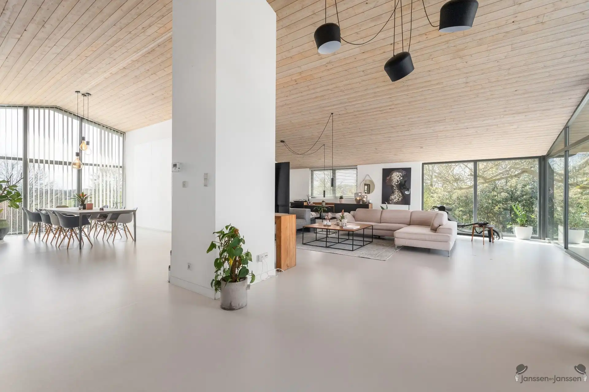 Unieke landelijk-moderne villa met adembenemend uitzicht aan Troostembergbos foto 10