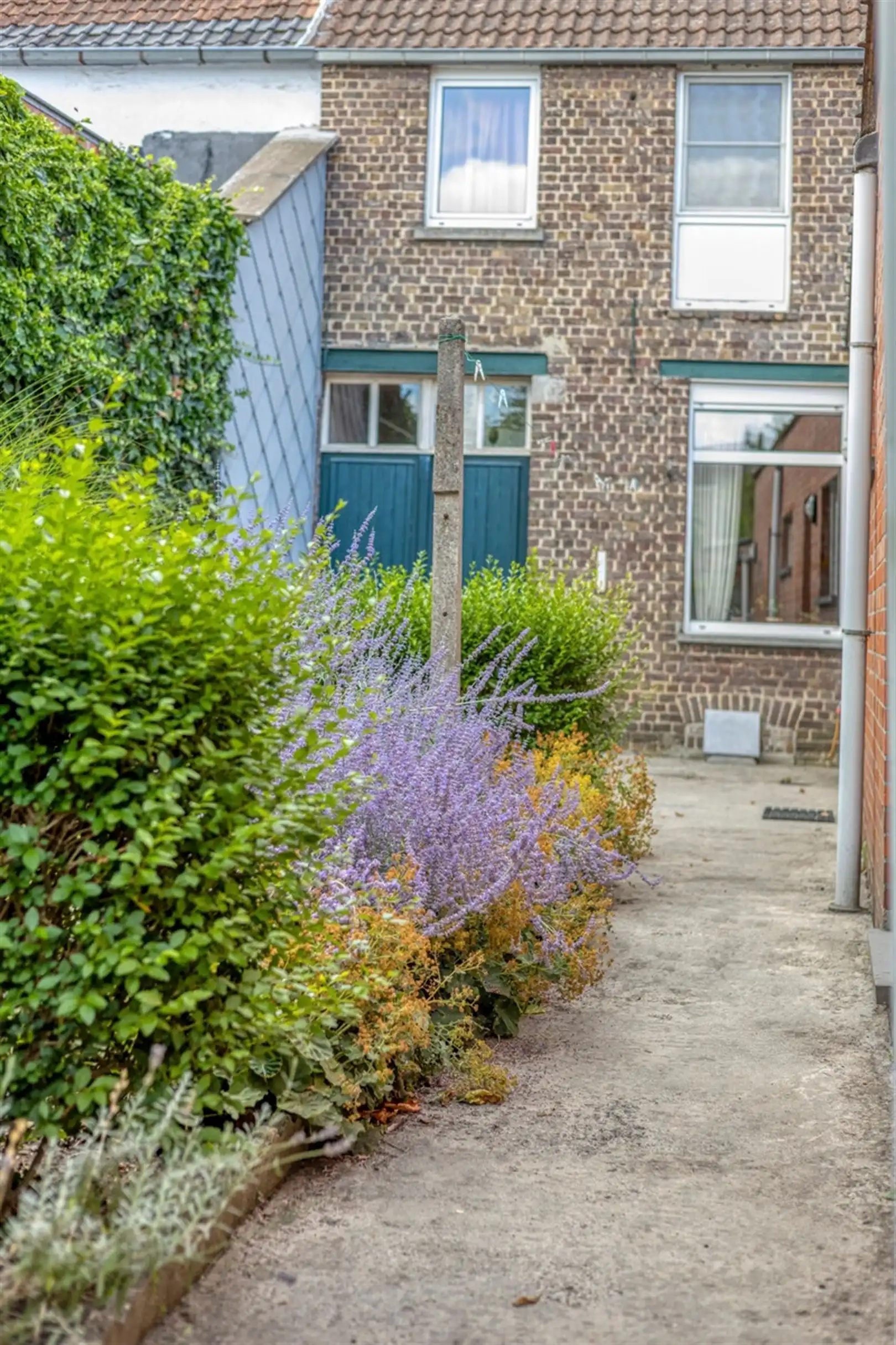 Ruime woning in deelgemeente Ename foto 30