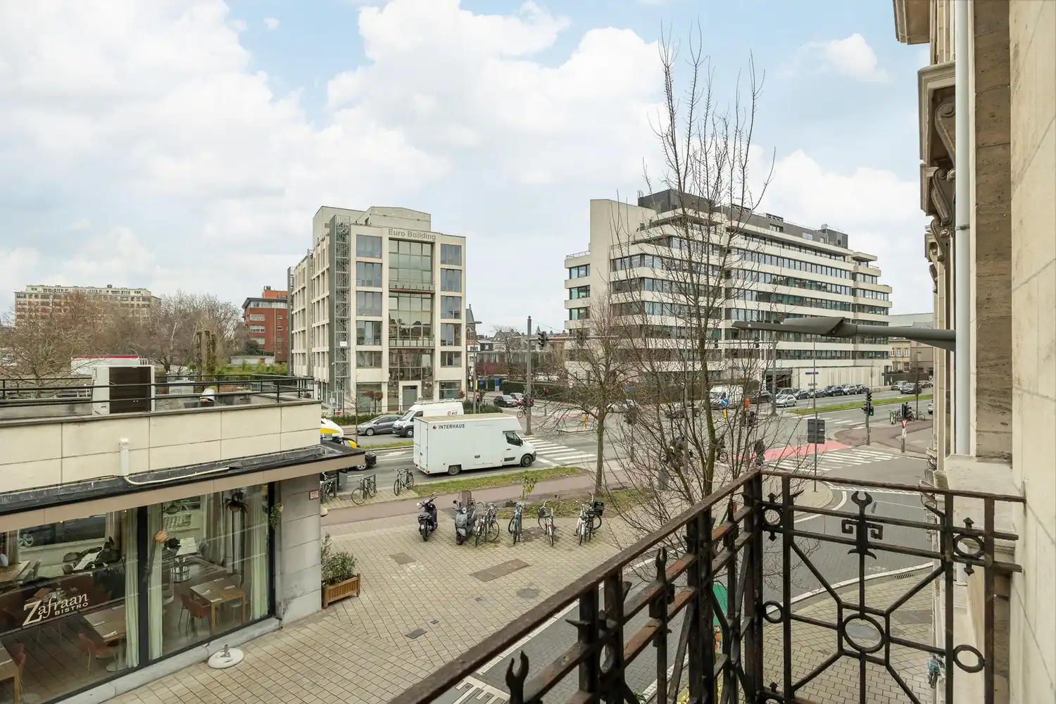 Authentieke neoclassicistische woning in Zurenborg foto 9