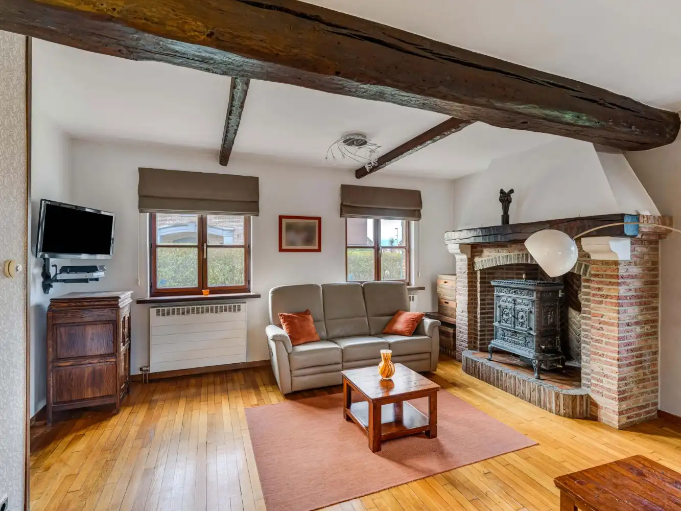 Toffe open bebouwing met 3 à 4 slpk., dubbele garage en tuin foto 5