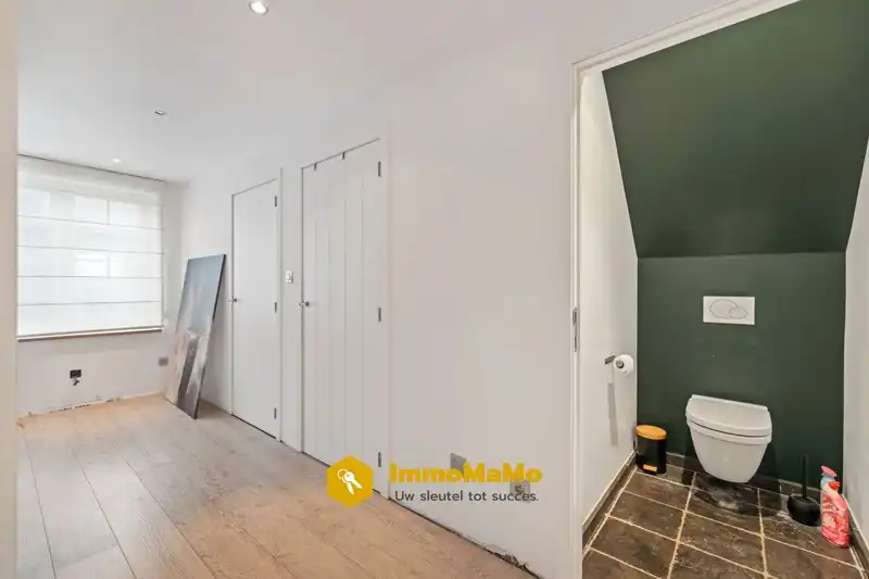 LANDELIJKE WONING MET ENORM RUIME TUIN TE KOOP IN WACHTEBEKE foto 15