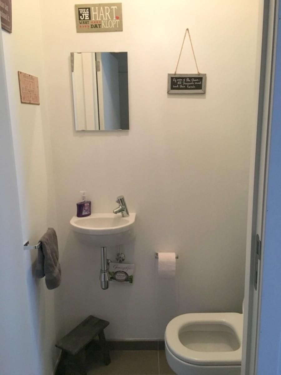 Gezellig 2-slaapkamer app. in het hartje van Erembodegem foto 11