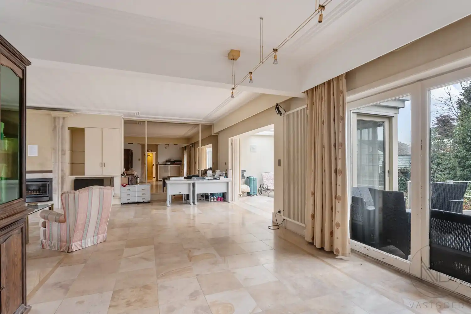 Klassieke villa met 5 slaapkamers ( momenteel met handelshuurovereenkomst) foto 12