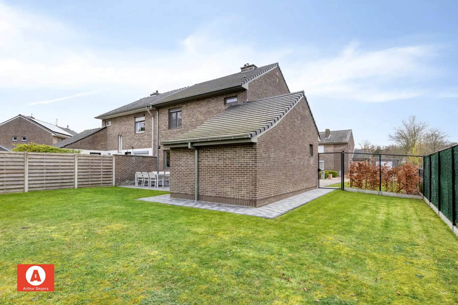 Energiezuinige half-open bebouwing mét alle comfort. foto 29