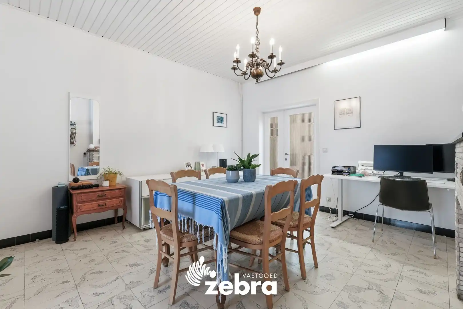 Verzorgde woning met 3 slaapkamers te Roeselare! foto 6