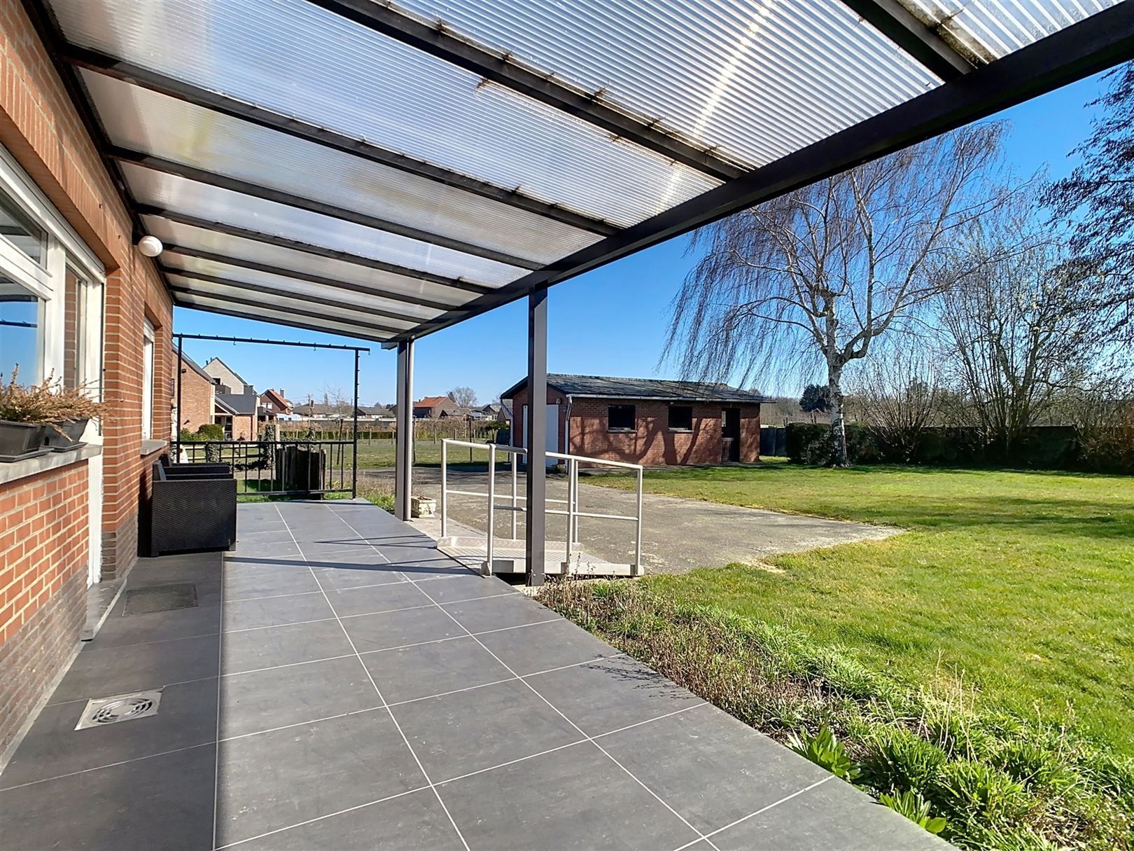Ruime woning, 3 slpks, terras, tuin, garage, 13a 60ca foto 6