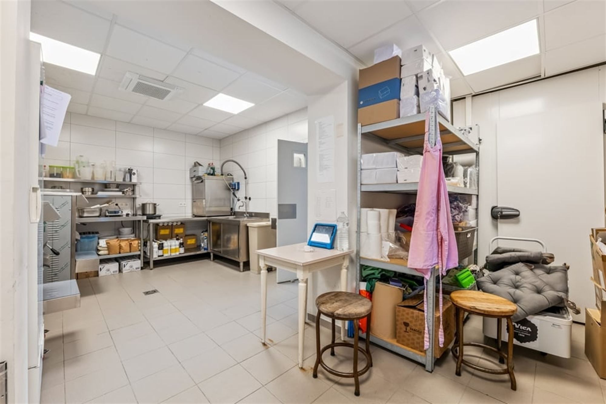 INTERESSANTE OPBRENGSTEIGENDOM MET HANDELSRUIMTE EN APPARTEMENT  foto 20