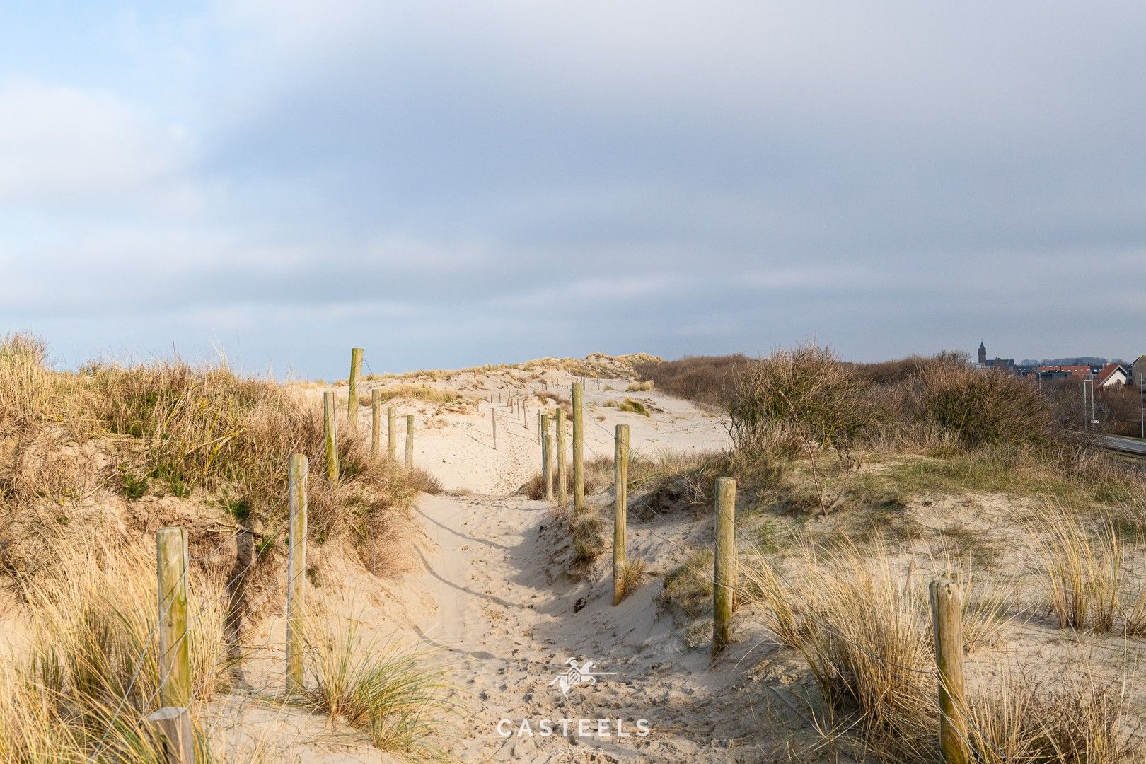 Instapklare woning met tuin, oprit en terras in de Vuurtorenwijk foto 4