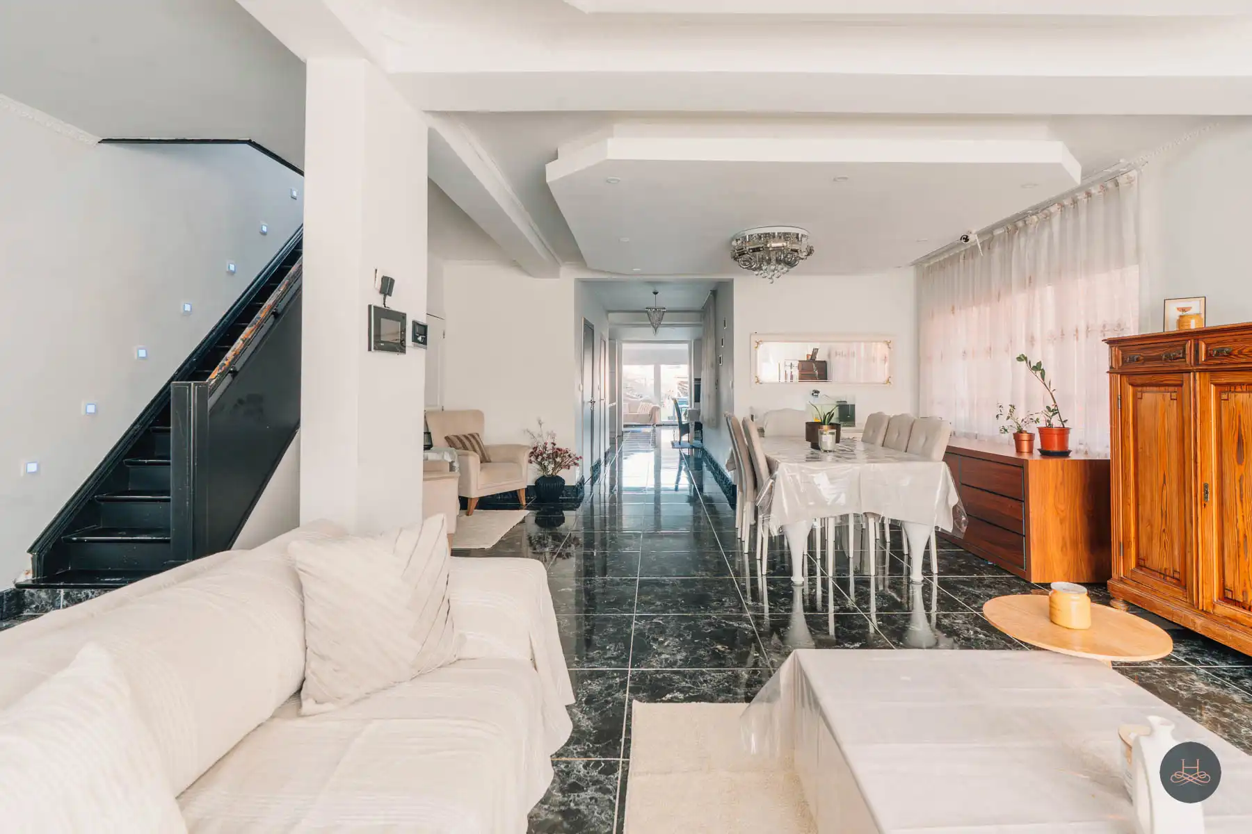 Comfortabele ruime gezinswoning met strategische ligging foto 55