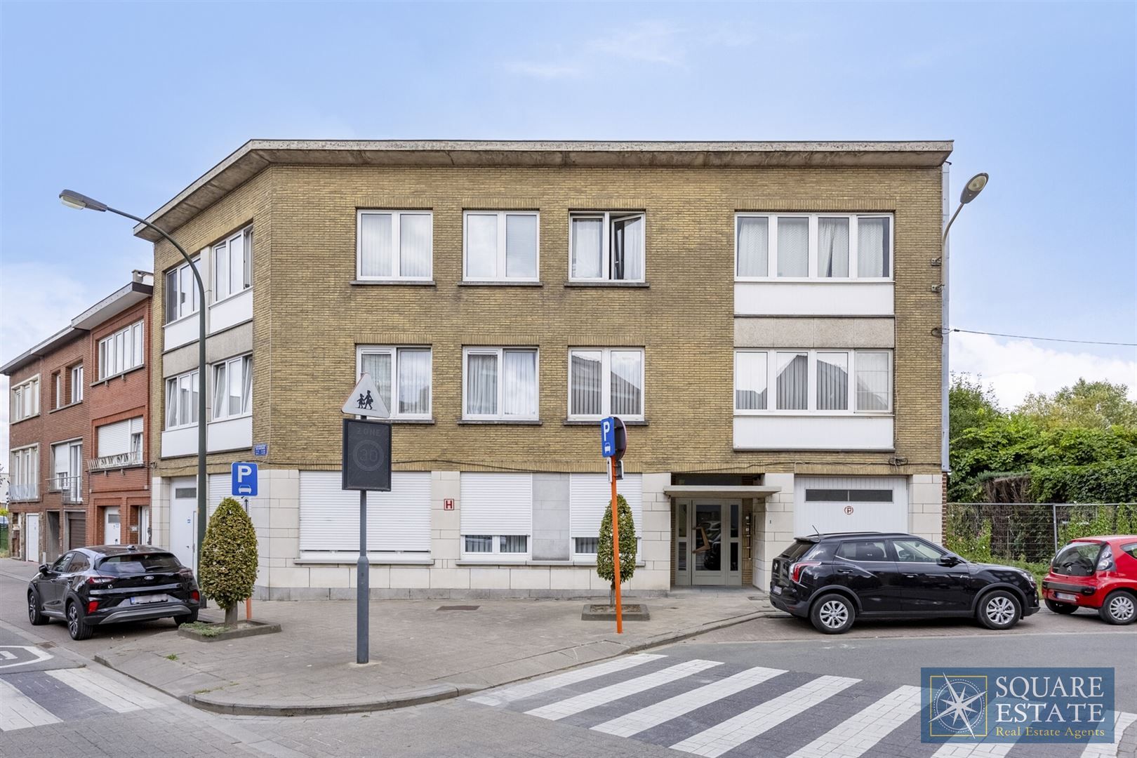 Prachtig appartement met 2 slaapkamers in een klein appartementencomplex in Wemmel foto {{pictureIndex}}
