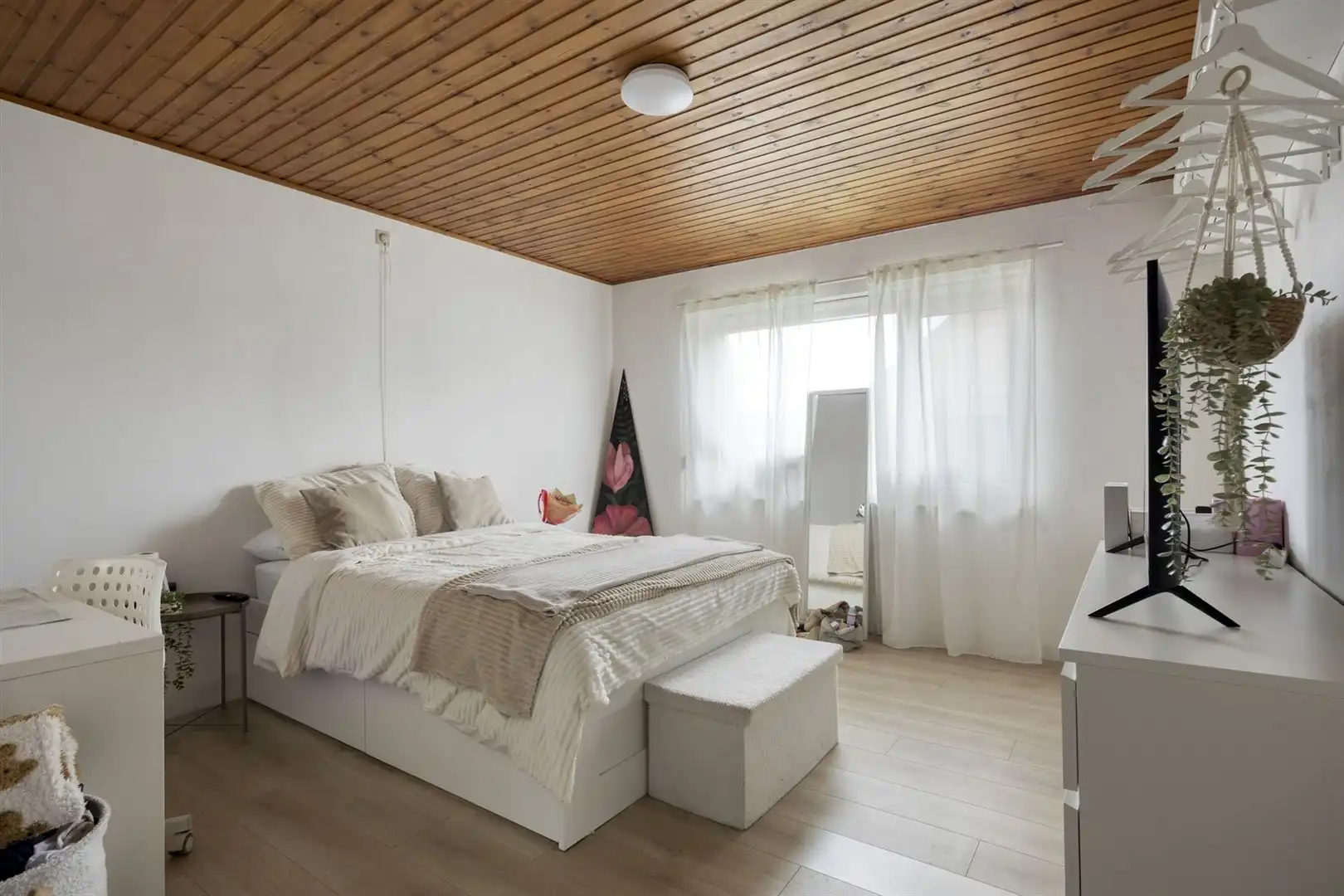 TE KOOP: Gerenoveerde woning met 3 slaapkamers te Heusden-Zolder! foto 7