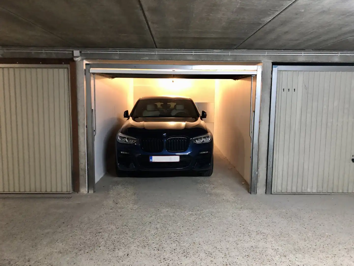 Gesloten garage - aan de Zeedijk foto 5