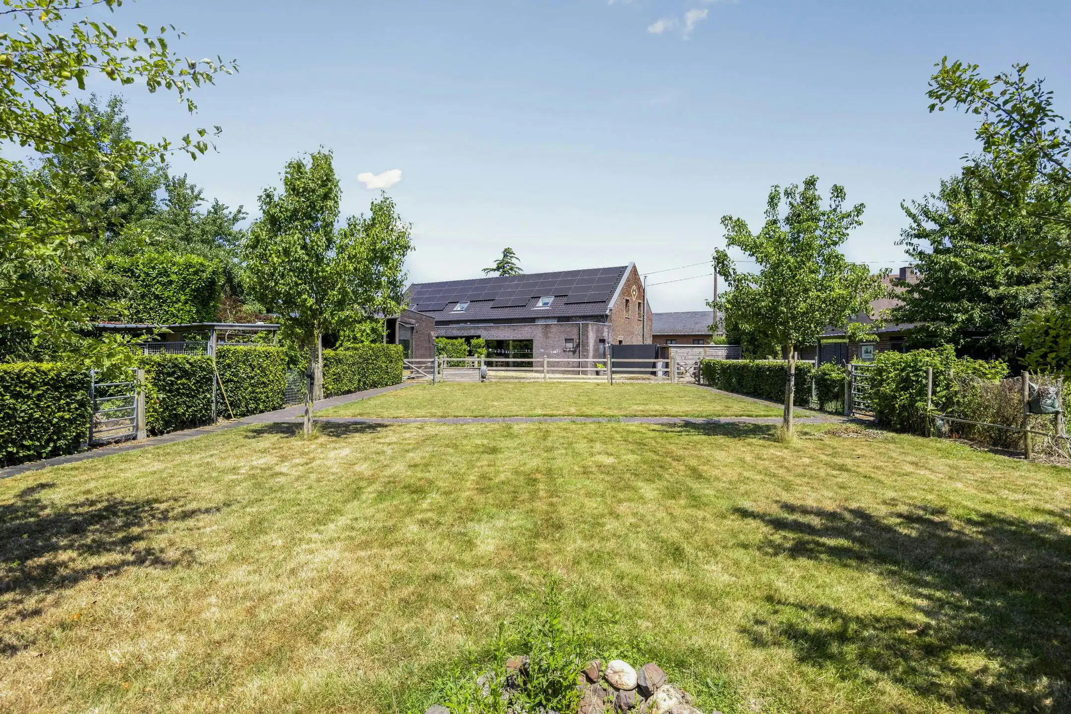 Instapklare langgevelhoeve met ruimte voor vrij beroep te koop in Rotem foto 2