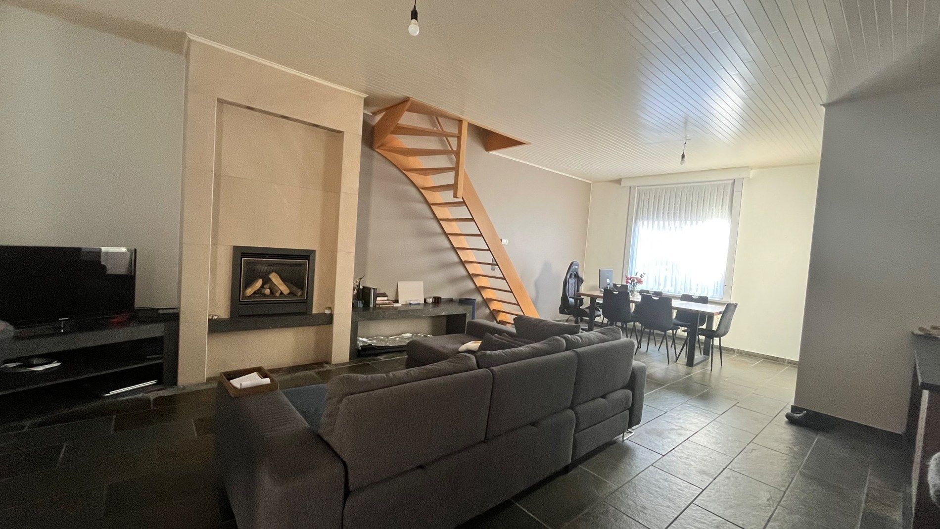 Instapklare woning in rustige straat te Rumbeke foto 32
