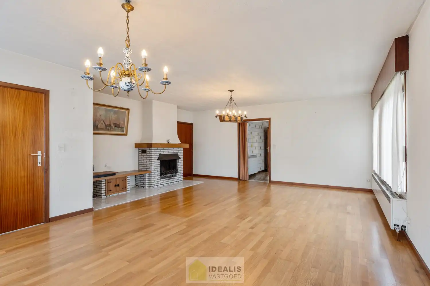 IDEALIS VASTGOED - OP TE KNAPPEN GEZINSWONING OP WANDELAFSTAND VAN CENTRUM! foto 8