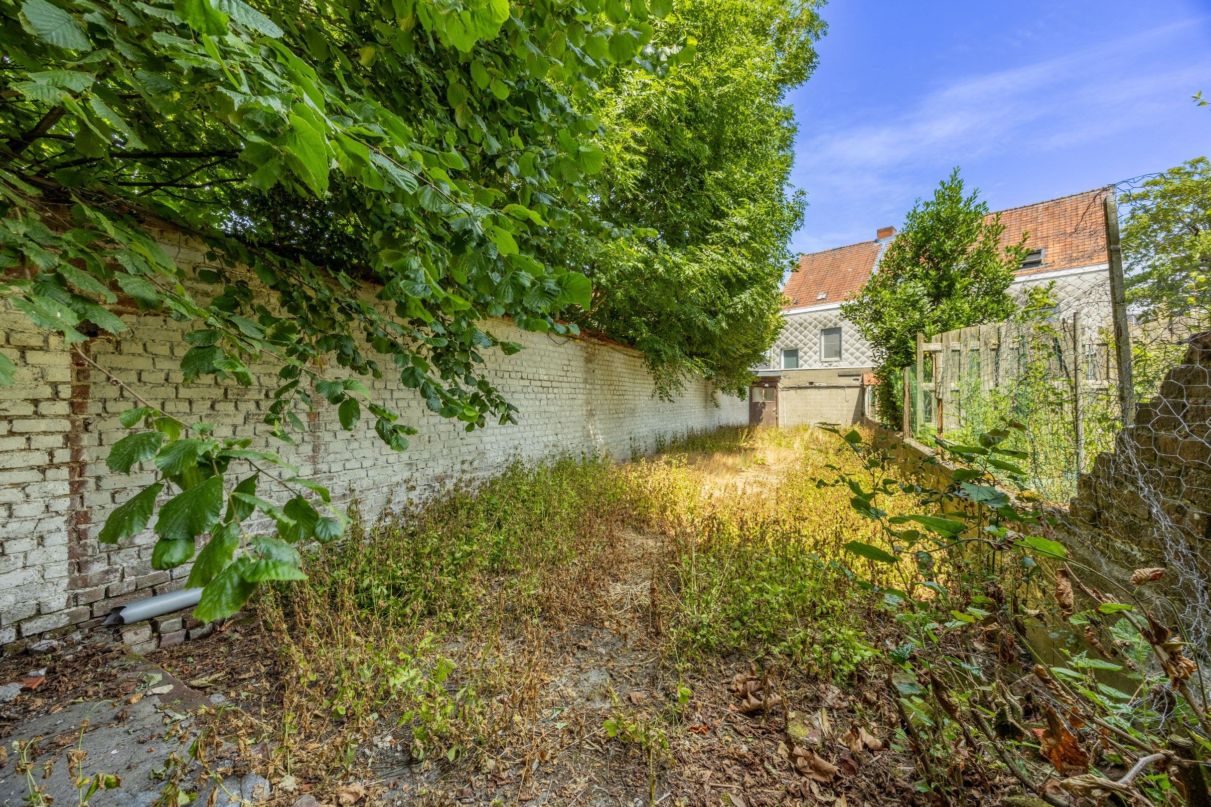 TE RENOVEREN WONING MET GARAGE foto 11