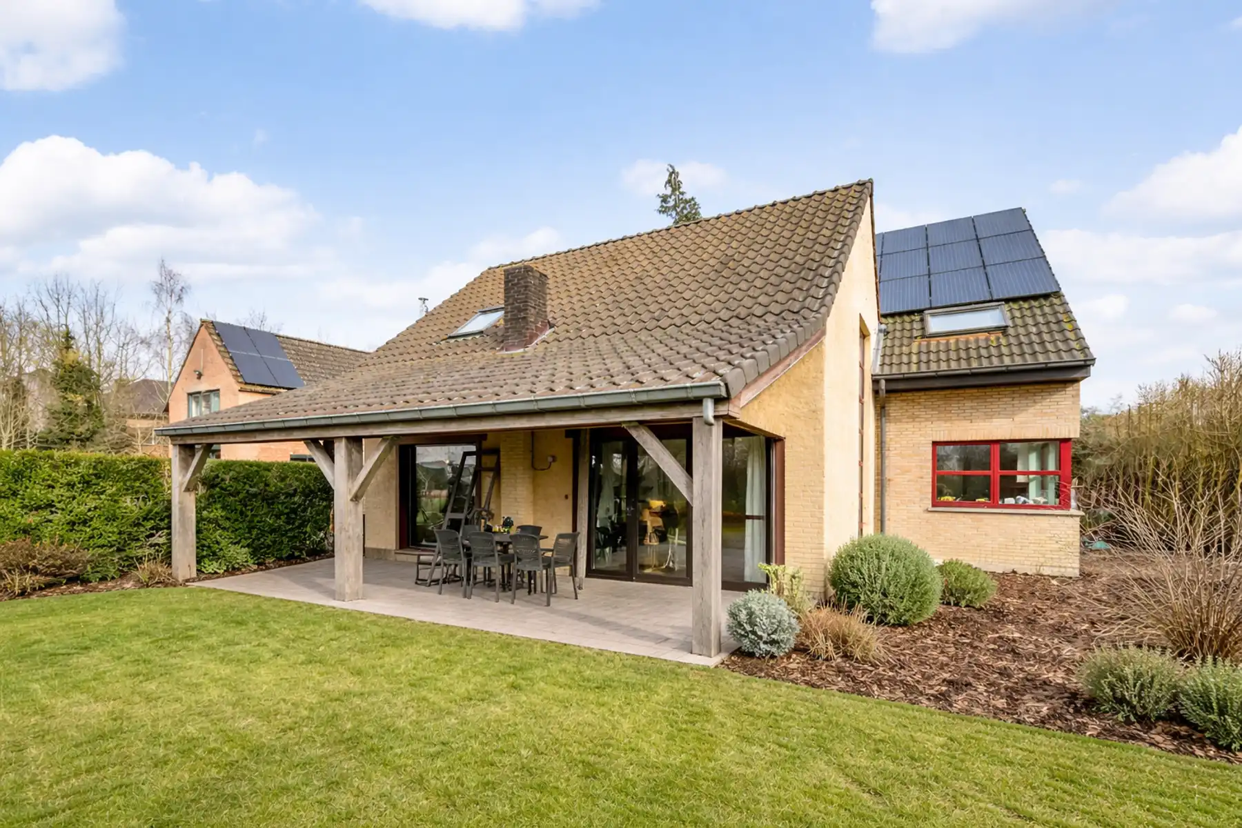 ruime gezinswoning op een prachtig perceel te Zele foto 13