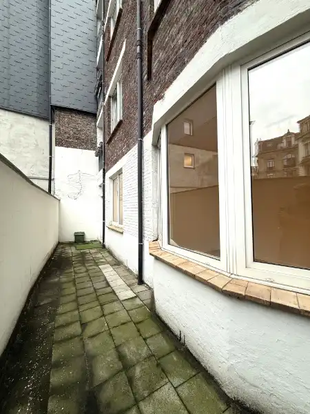 Leuk vernieuwd appartement nabij de Vlaanderenstraat foto 11