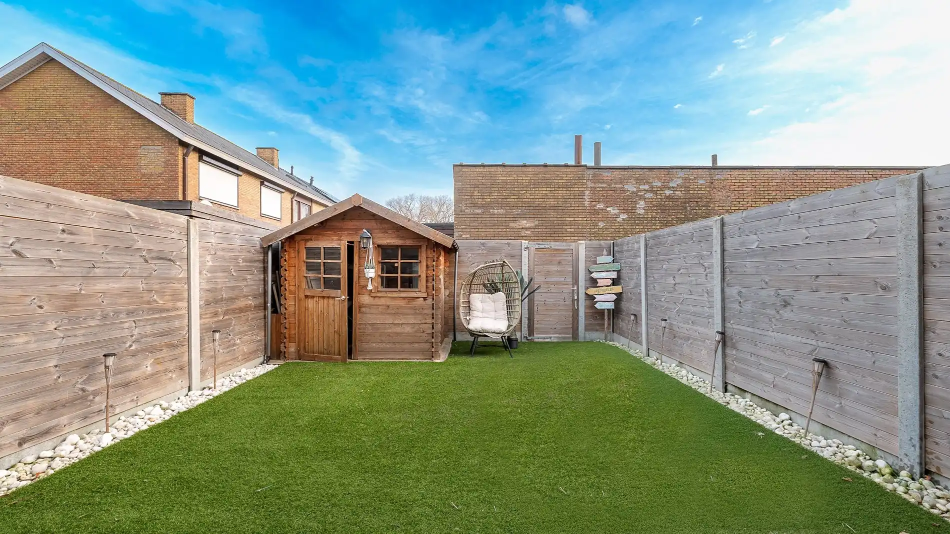 Quasi nieuwbouwwoning in een deelgemeente van Brugge foto 7