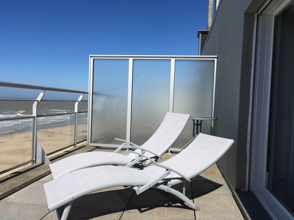 ✨ Luxe penthouse met sauna, zeezicht & royale terrassen ✨ foto {{pictureIndex}}