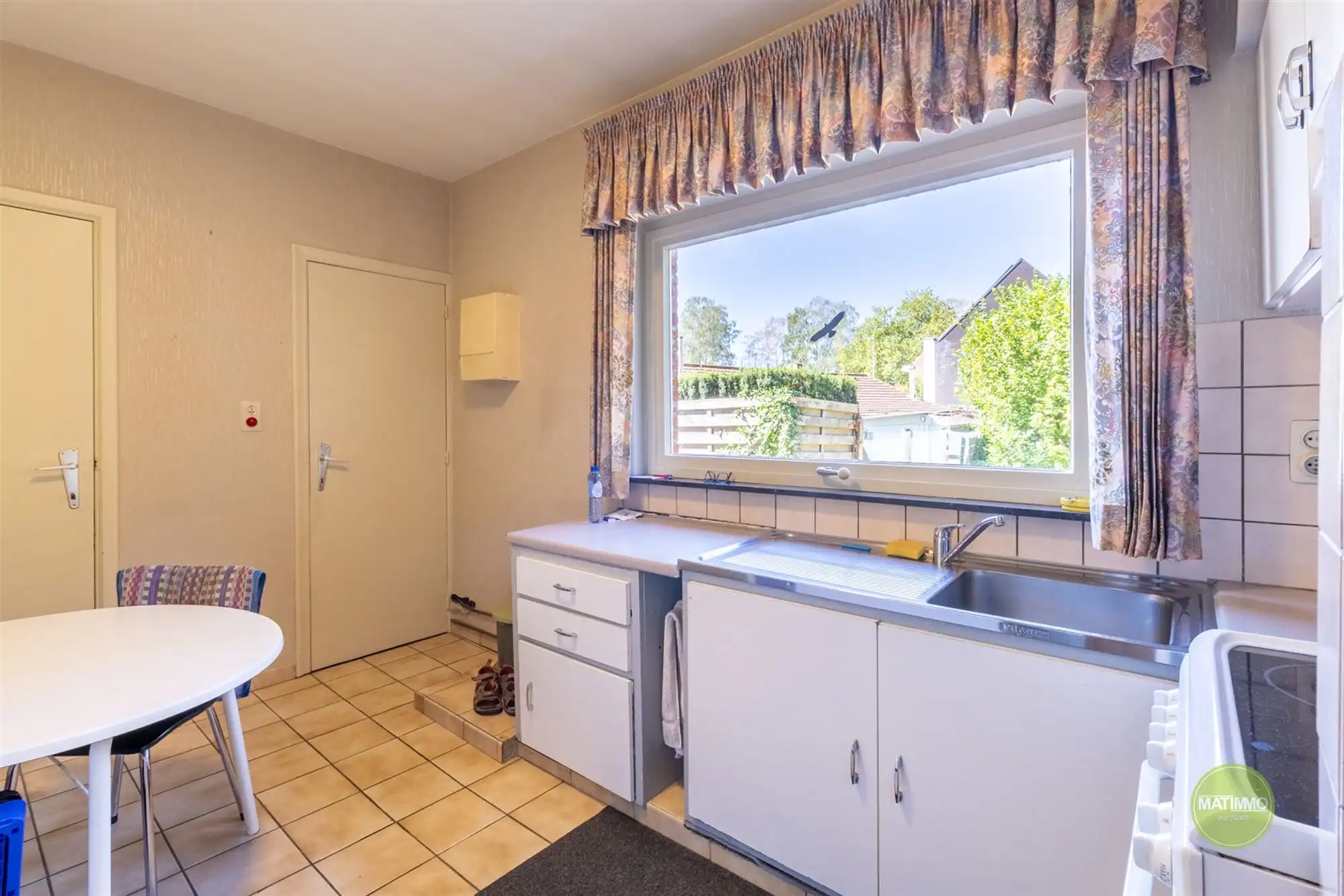 Te renoveren gezinswoning met 3 slaapkamers in Mol foto 5