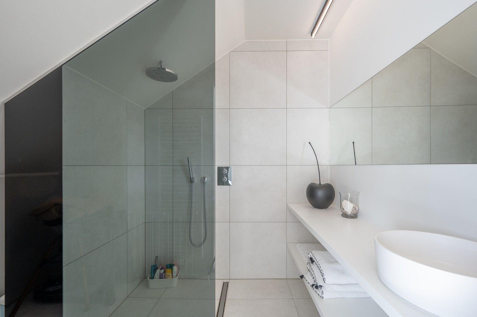 Uitzonderlijke eigendom met een uniek open zicht op de Hazegraspolders, vlakbij het Oosthoekplein. foto 18