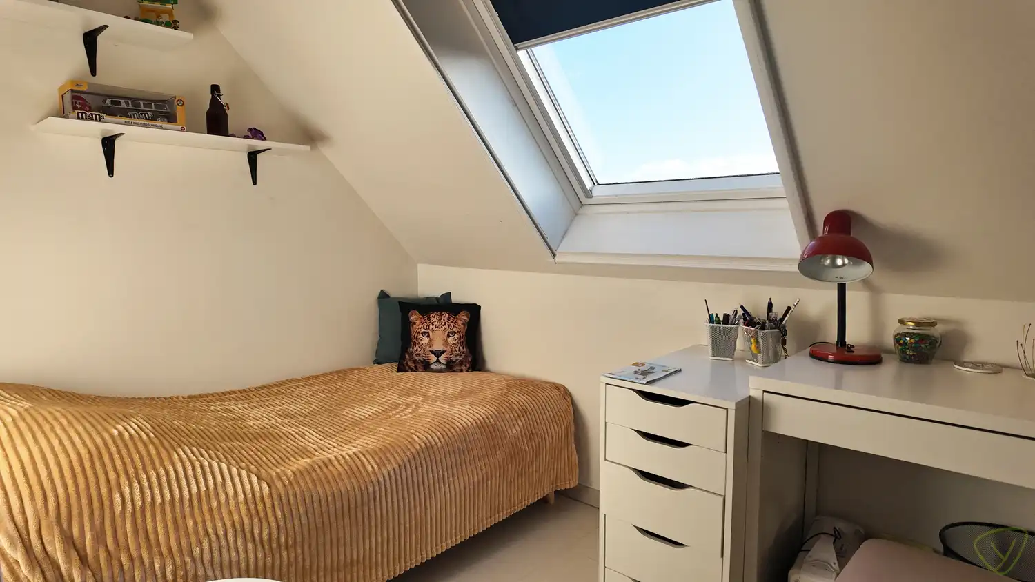 Gezellig duplex-appartement net buiten het centrum van Eeklo! foto 12