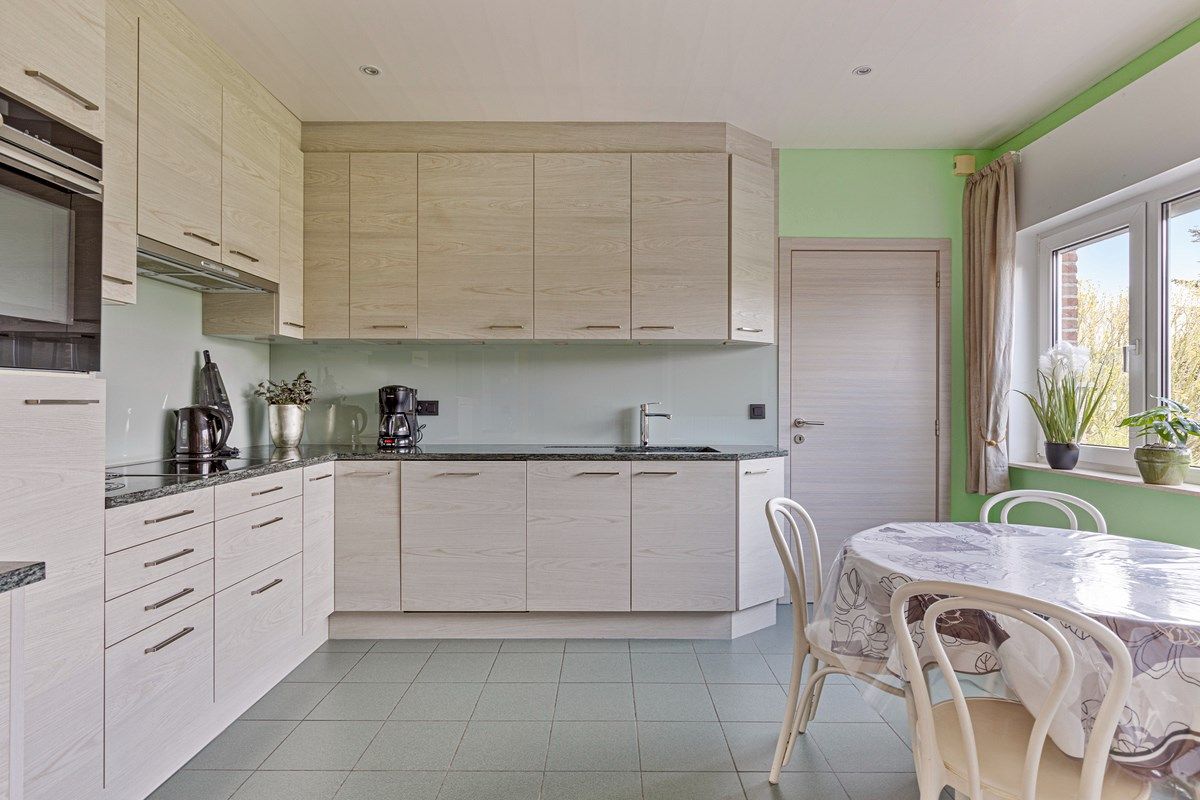 Ruime woning met prachtige tuin.  foto 12