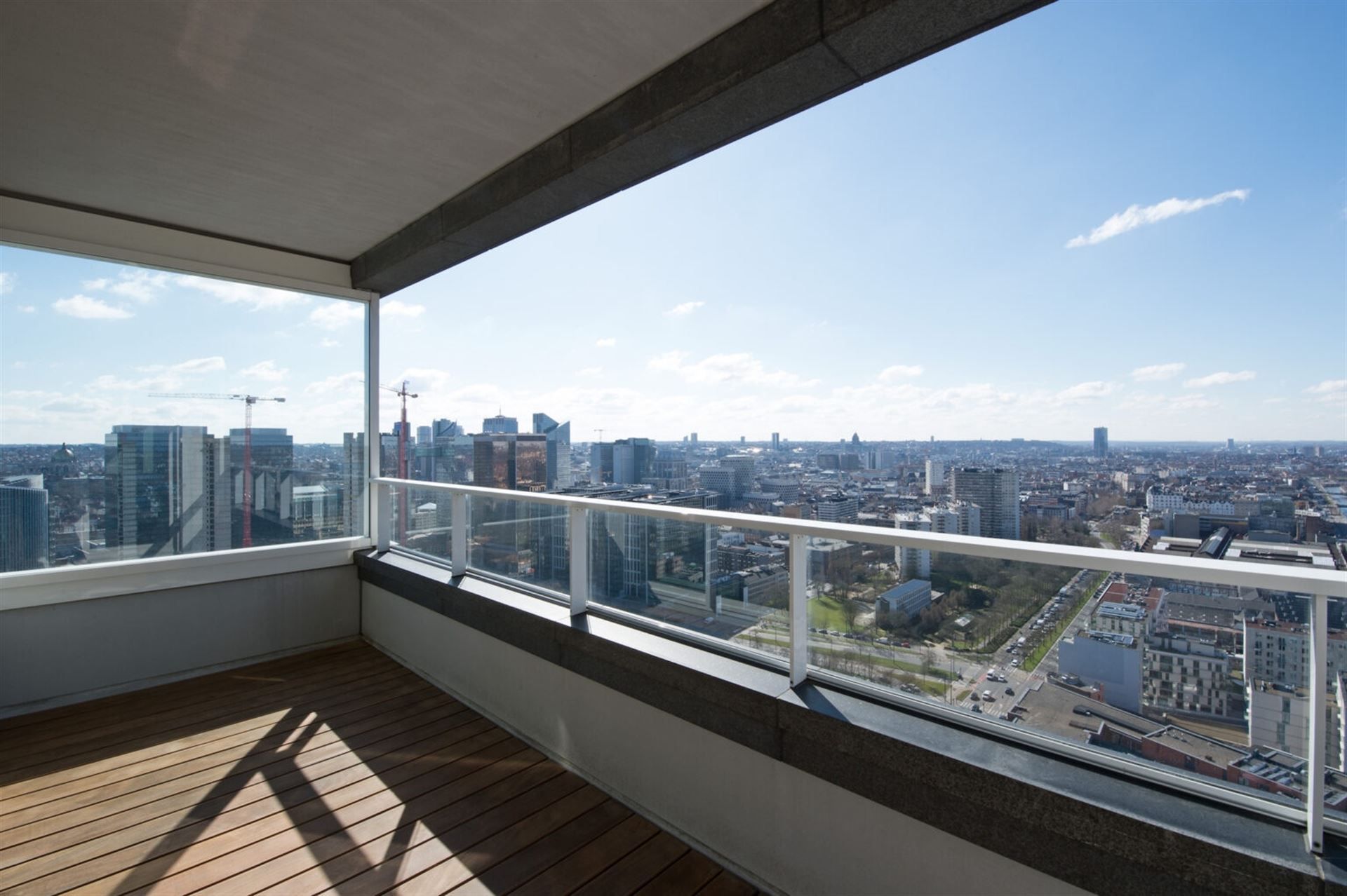 Exclusief appartement met panoramisch uitzicht over Brussel van ± 180 m² foto 15