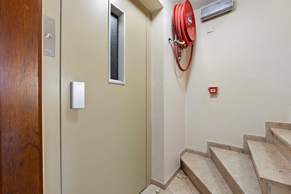 TWEE SLAAPKAMER APPARTEMENT OP DE GROTE MARKT IN SINT-TRUIDEN foto 23