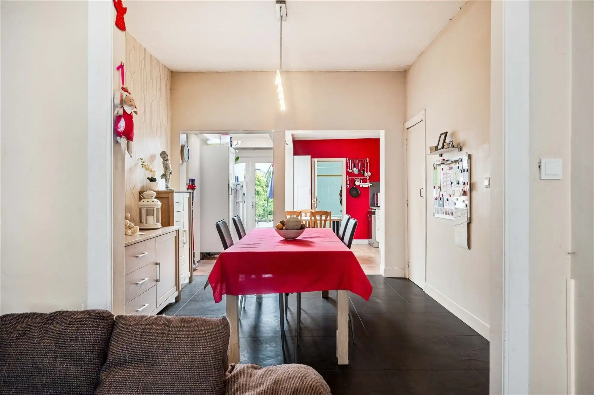 Deels gemoderniseerde woning te Duffel-West foto 4
