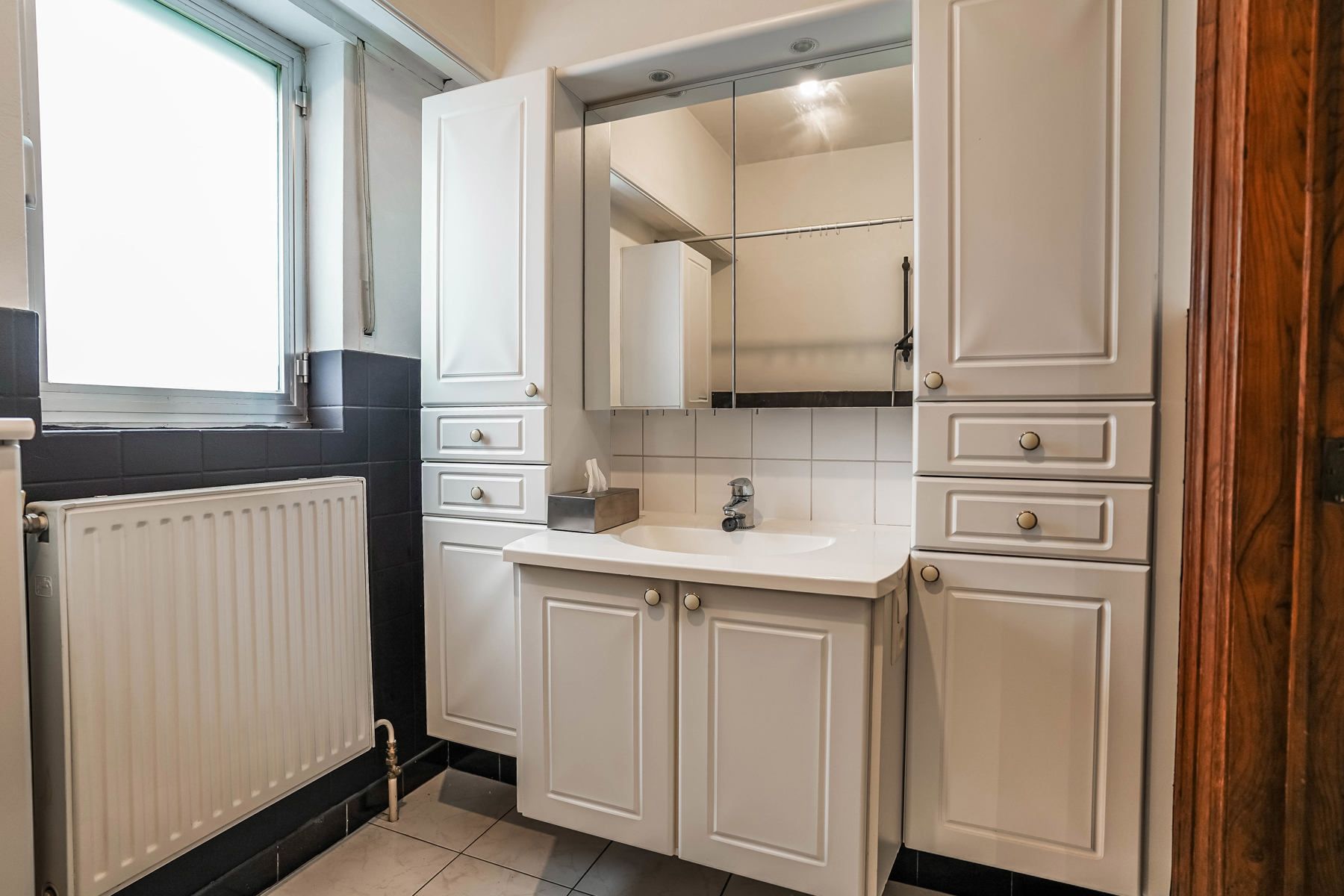 Vrijstaande woning mét magazijn (415m²) op een perceel van 2277m² te Bornem foto 21