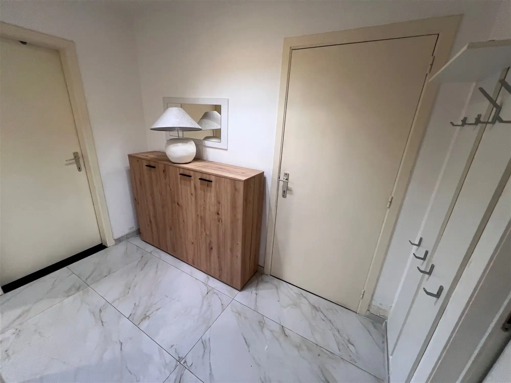 appartement met 2 slaapkamers, terras en garagebox foto 4