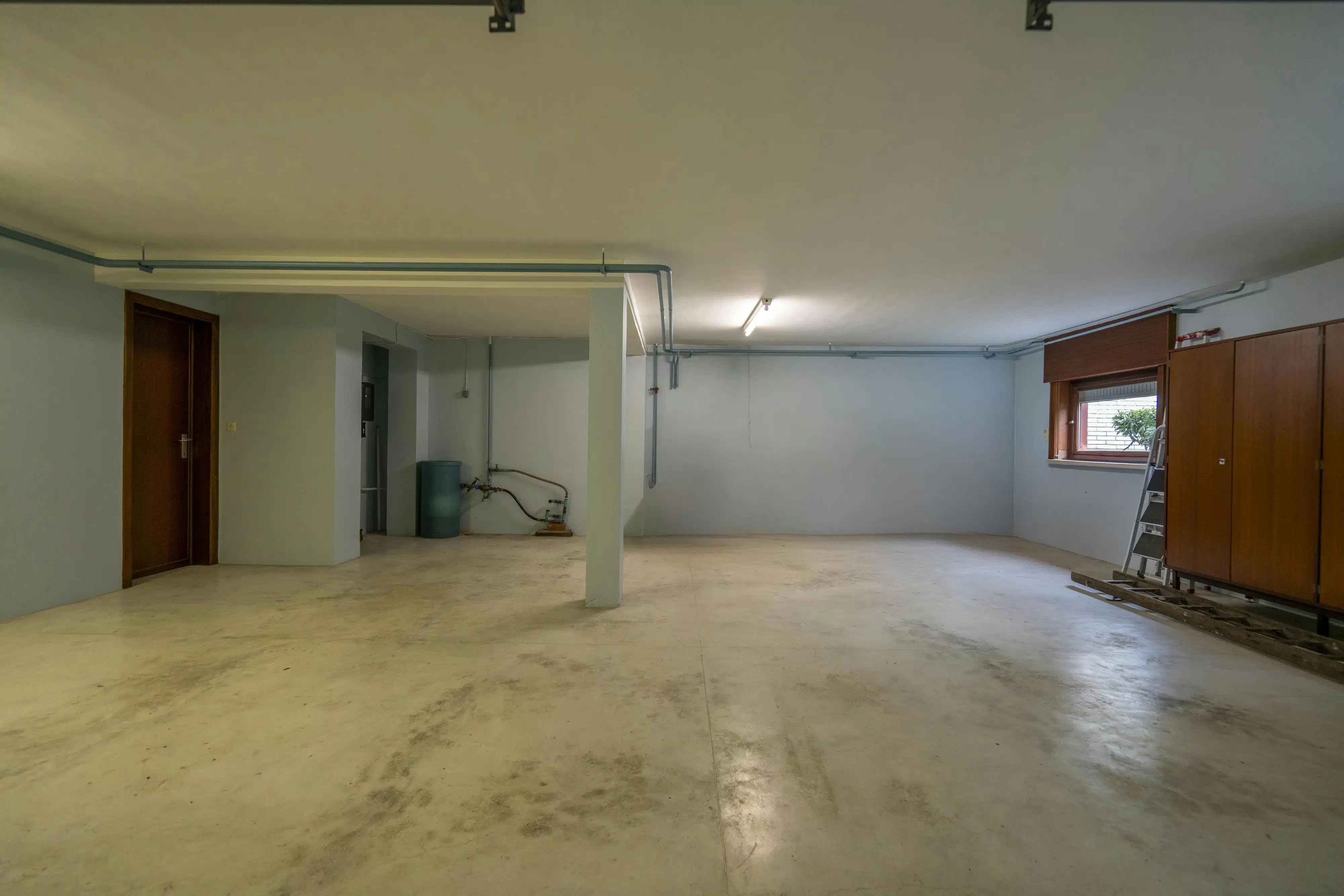 Ruim te renoveren huis te koop in Harelbeke  foto 20