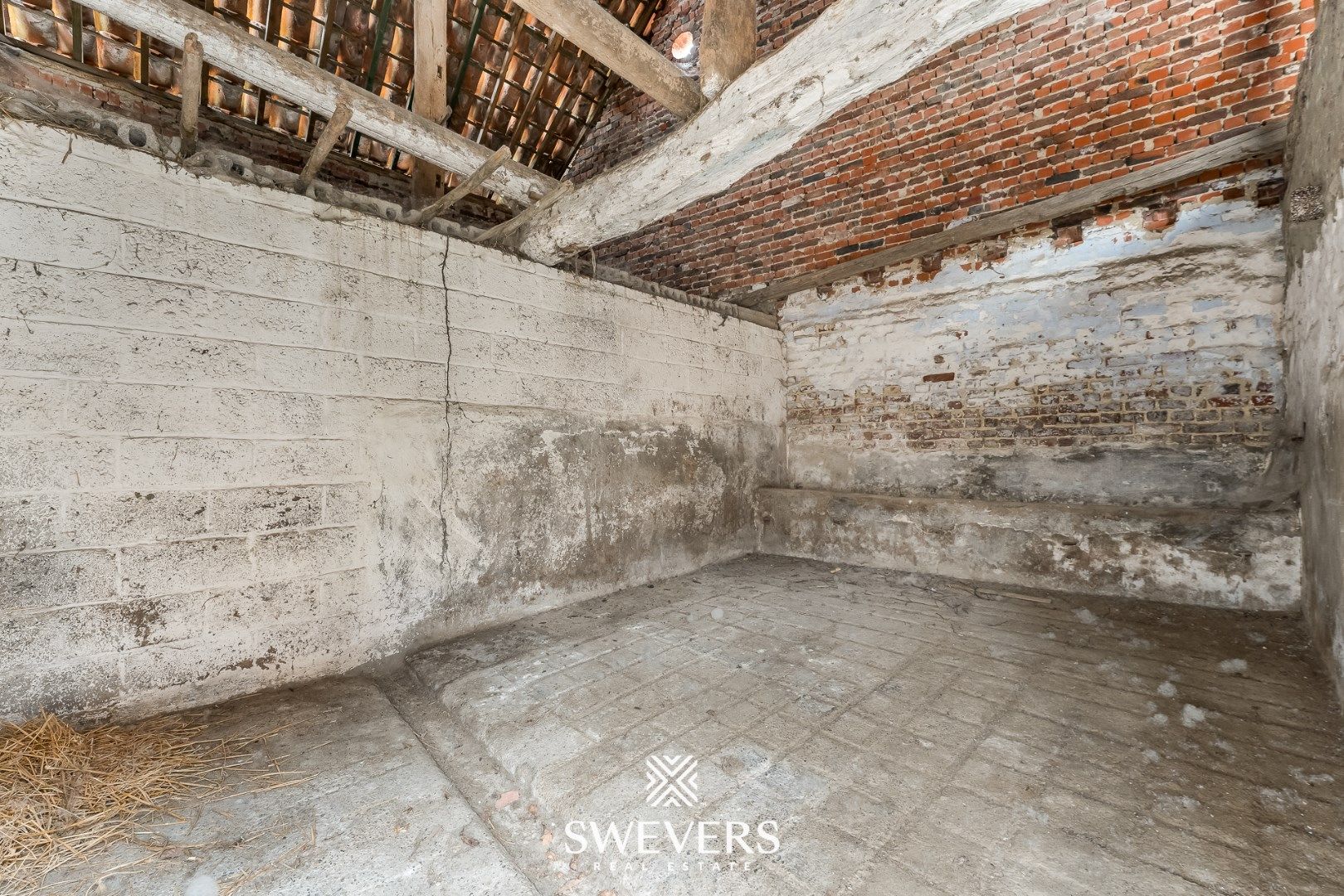 Te renoveren hoeve met charme op ruim perceel in Wellen foto 15