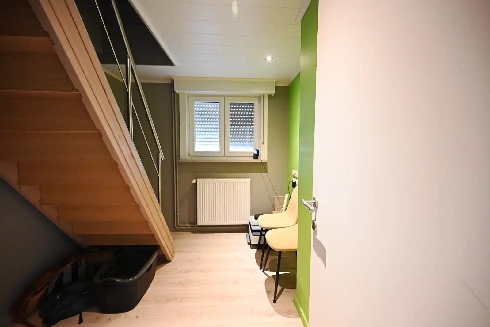 Ruime woning met 3 slaapkamers en carport foto 14