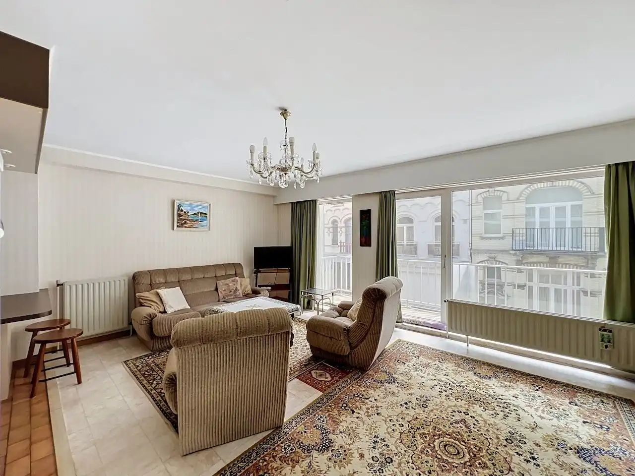 Perfect onderhouden appartement met zuidgericht terras in de O.L.Vrouwstraat ter hoogte van het Heldenplein foto 3
