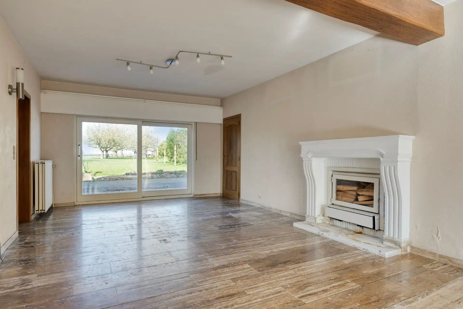 Te renoveren charmante woning op prachtig perceel  foto 9