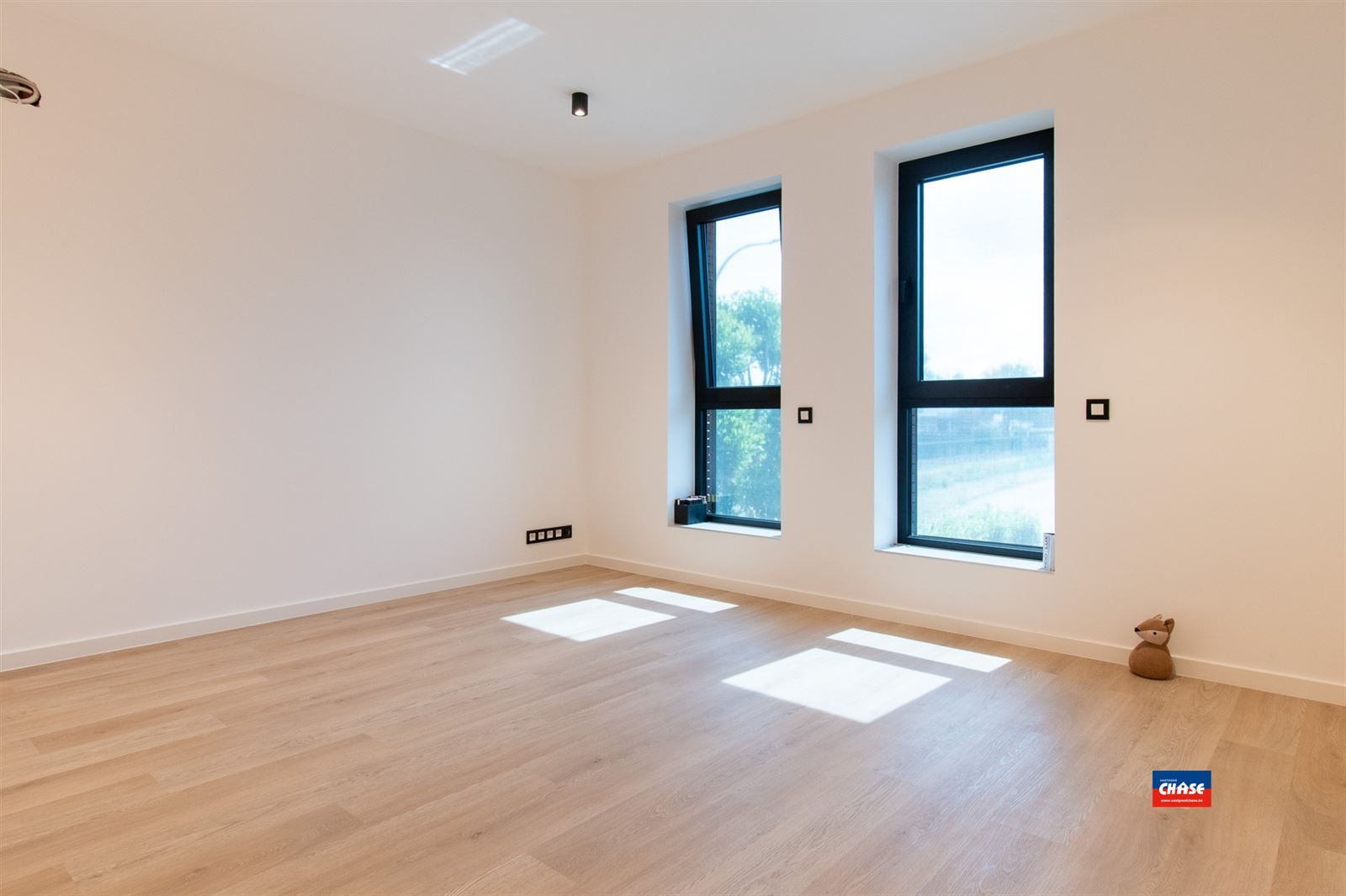 Nieuwbouwwoning met 4 slpks, 3 badk en tuin foto 26