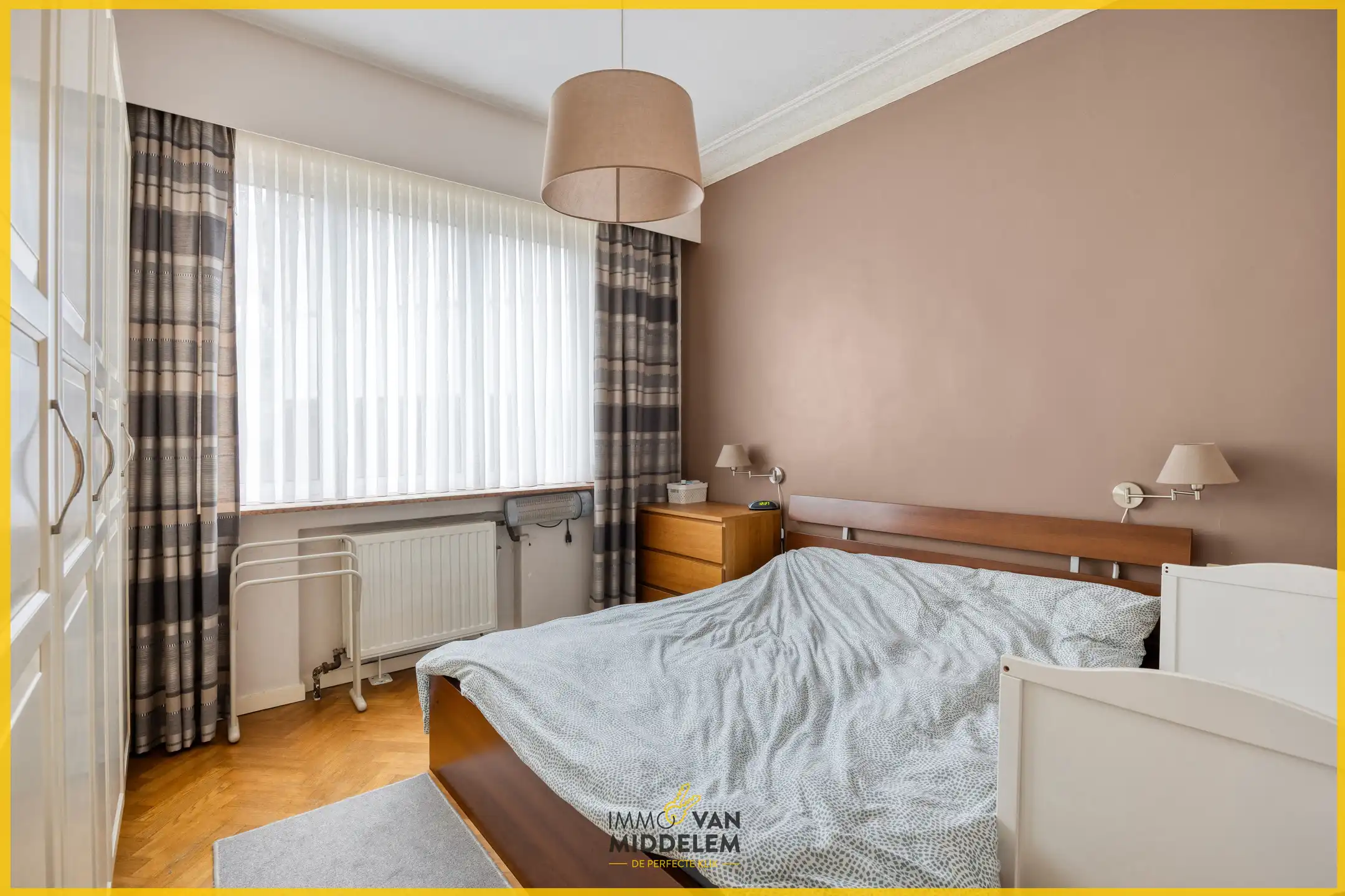 APPARTEMENT MET 2 KAMERS, TERRAS, TUIN EN GARAGE foto 8