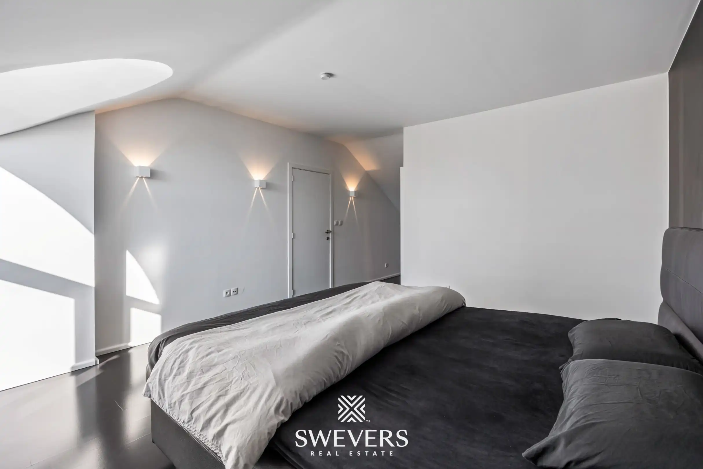 Instapklare open bebouwing met ruime tuin en prachtig uitzicht tussen de boomgaarden in Gingelom foto 16