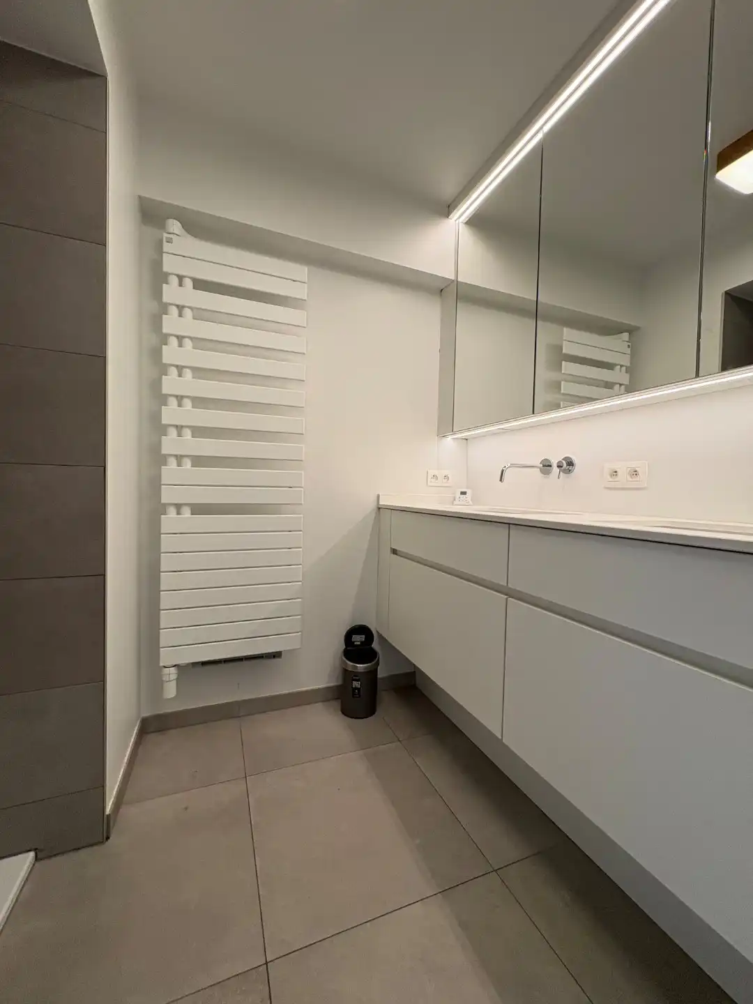 Ruim, luxueus gerenoveerd appartement op de Zeedijk in Koksijde  foto 10
