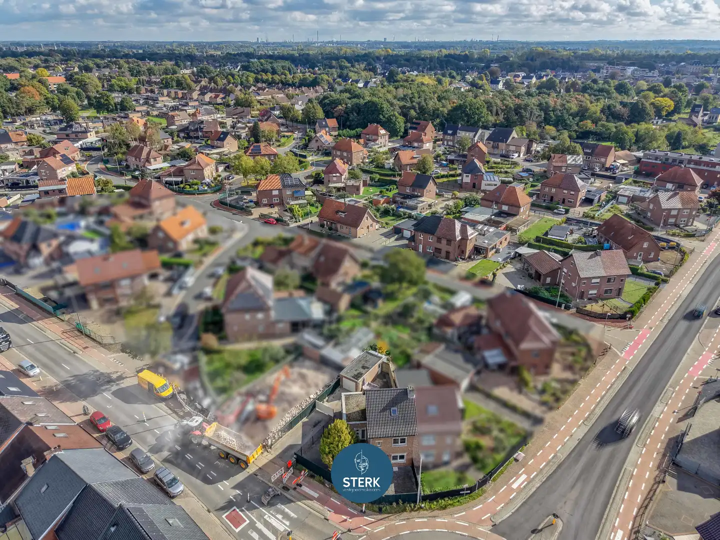 INSTAPKLARE WONING MET 3 SLPKS OP EEN CENTRALE LOCATIE TE MAASMECHELEN !  foto 4