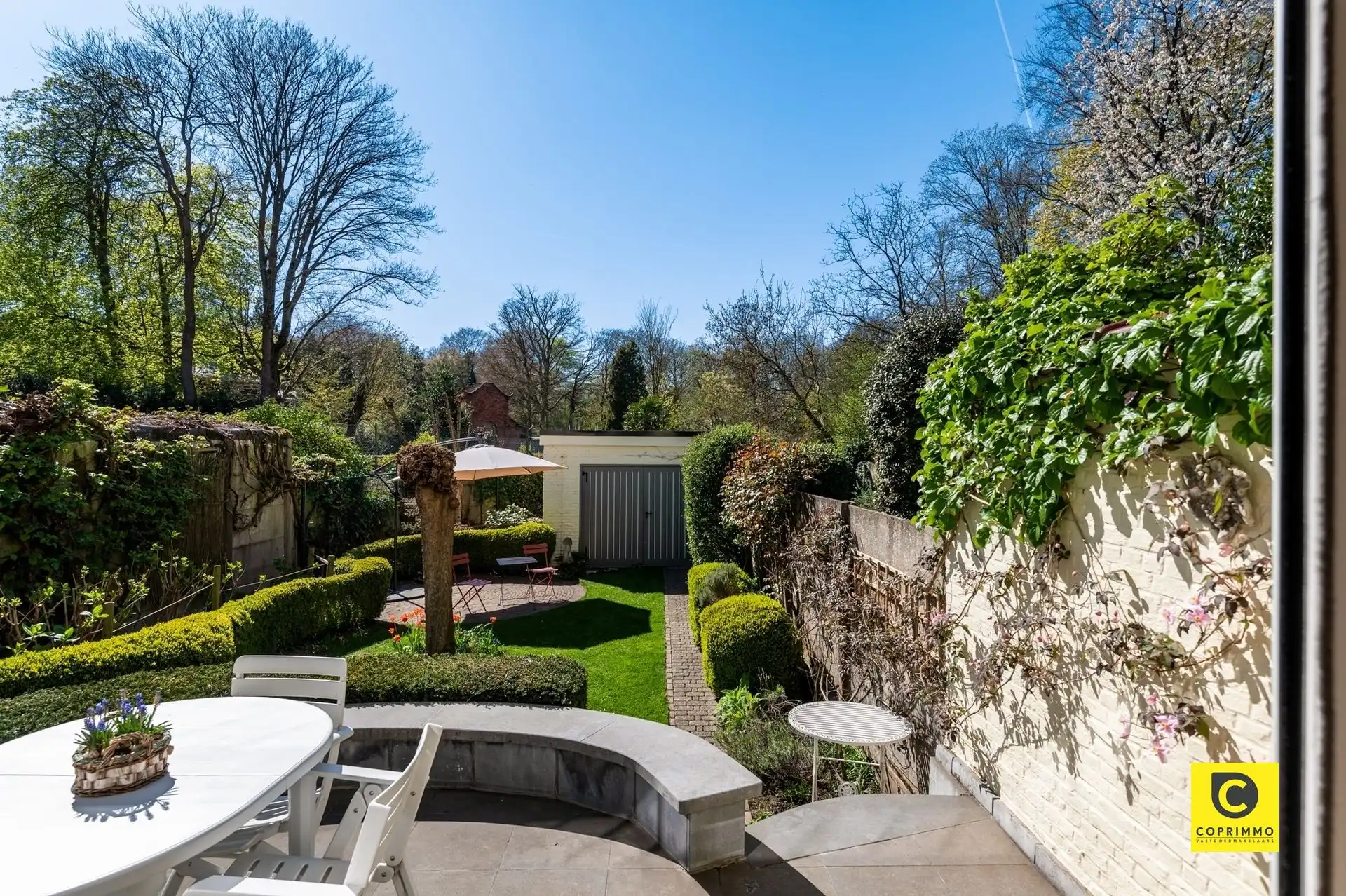 Karaktervolle woning te koop in hartje Edegem foto 26