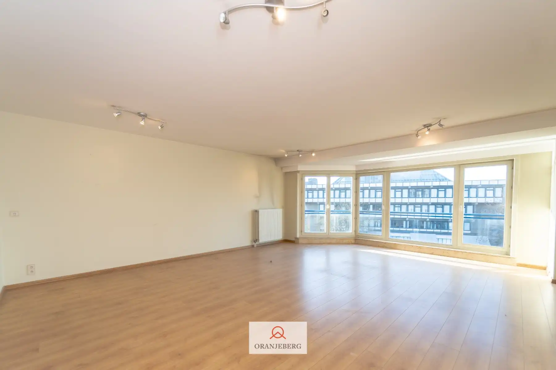 Ruim appartement met 4 slpk's, 2 badkamers en 2 terrassen foto 8